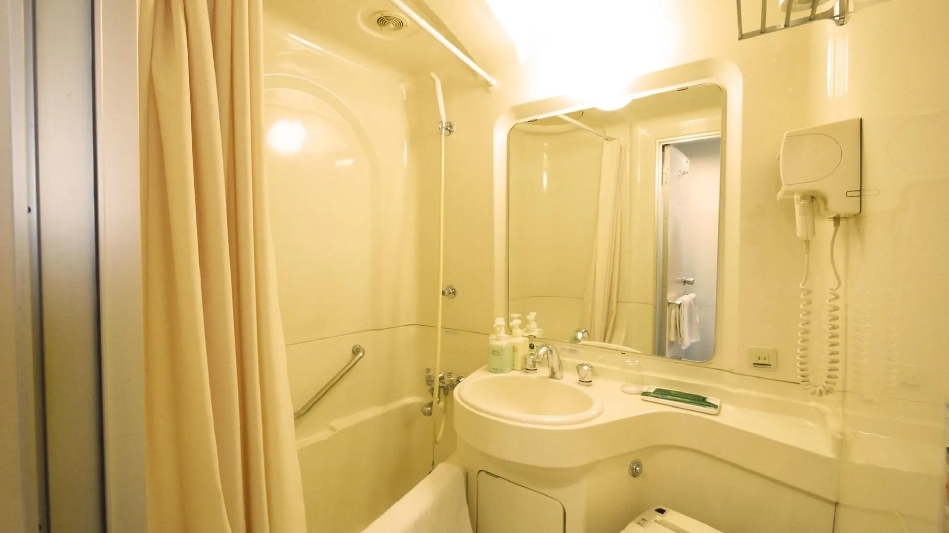 Hotel Route-Inn Sapporo Shiroishi